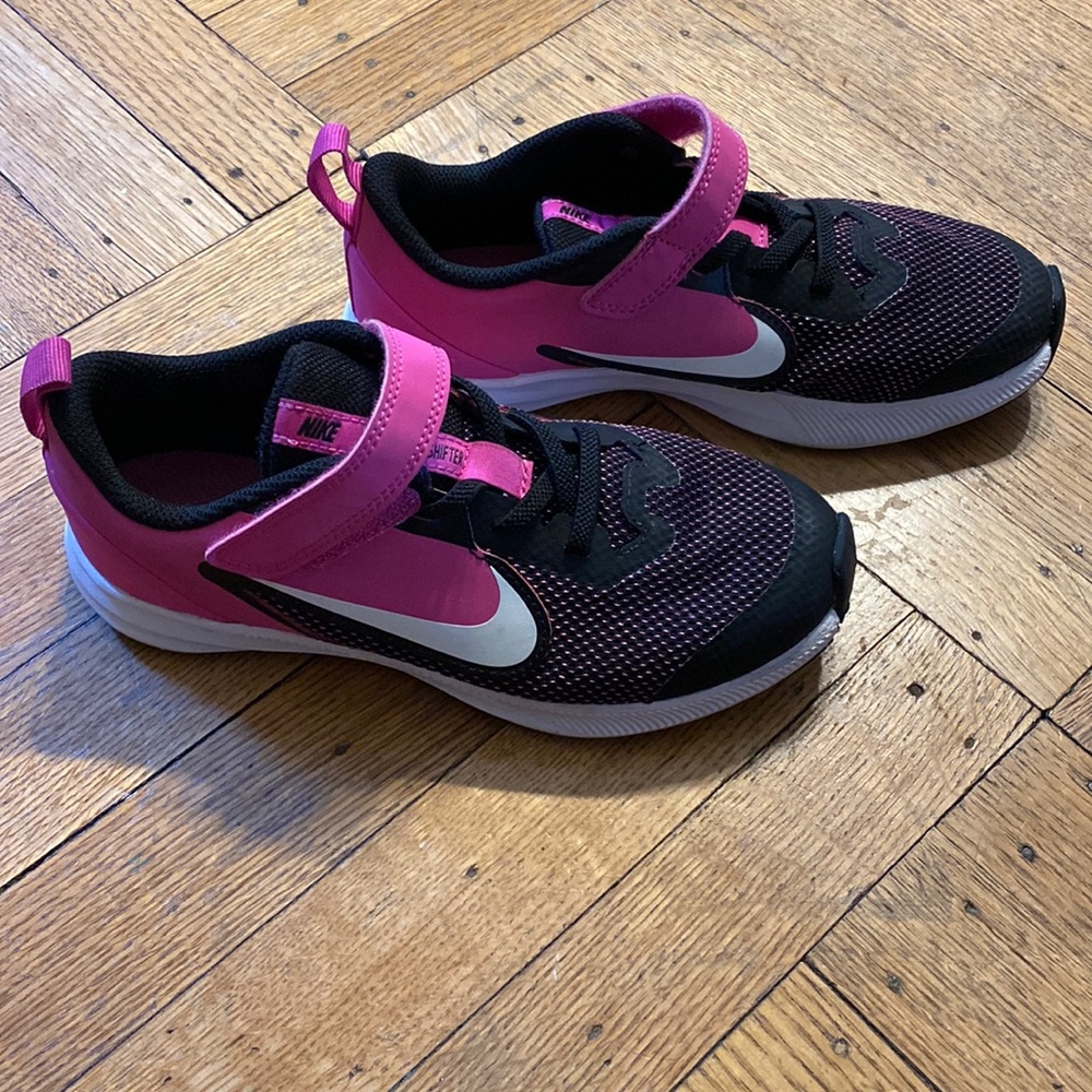 Girls Nike sneakers
